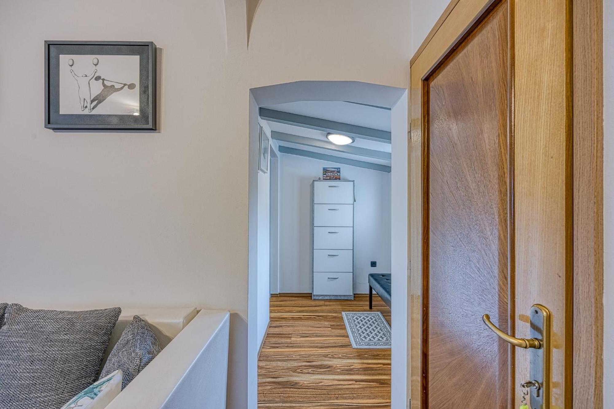 Apartments Suki 로비니 외부 사진