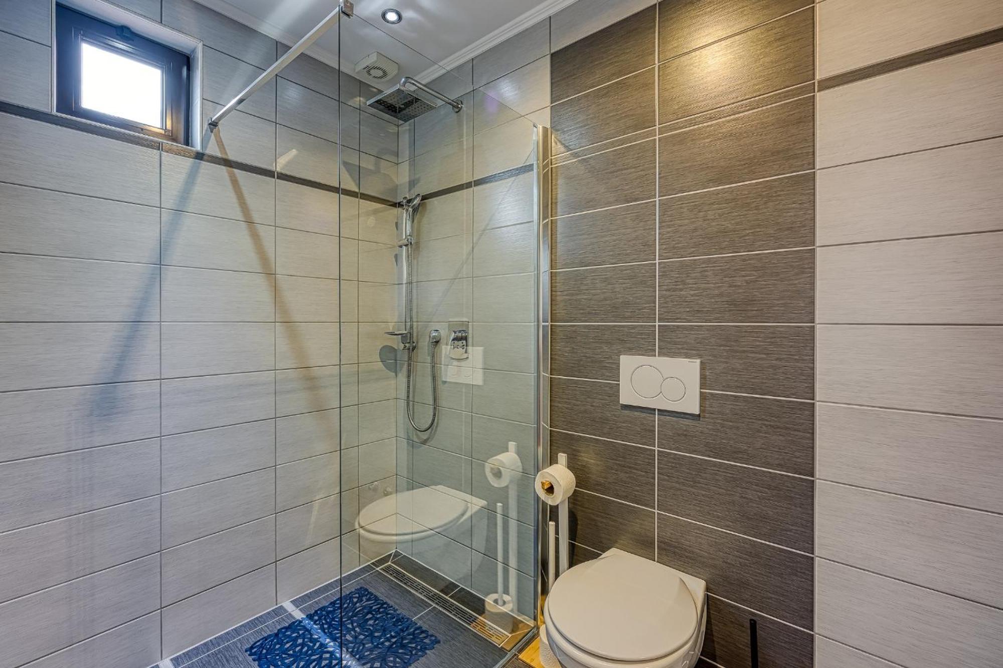Apartments Suki 로비니 외부 사진